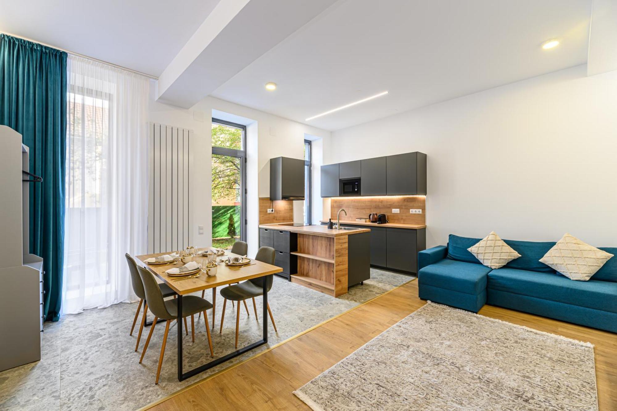 Koa - Davino Aparthotel Брашов Стая снимка